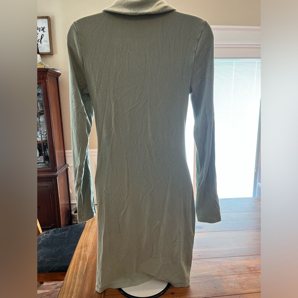 Abercrombie & Fitch dress - Picture 2 of 4